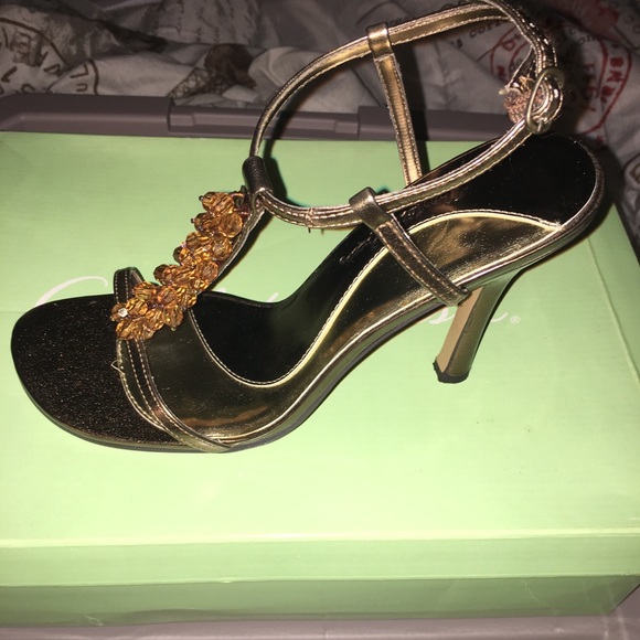 Heel - Picture 3 of 4